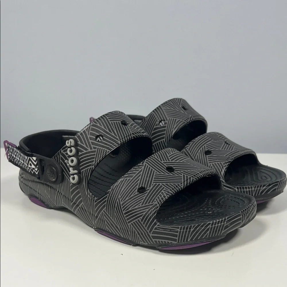 CROCS Marvel Black Panther Purple & Gray Patterned Sandals Unisex Men 6 Women 8‎